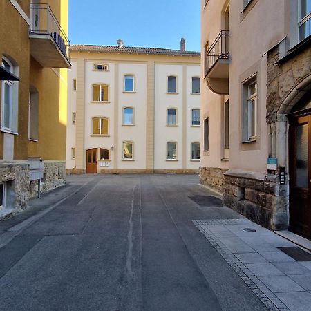 Grosse 3-Zimmer Wohnung - Zentral-Coburg - Kostenloser Parkplatz Exterior foto
