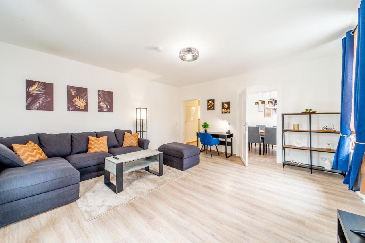 Grosse 3-Zimmer Wohnung - Zentral-Coburg - Kostenloser Parkplatz Exterior foto